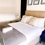 Prime Suite 2 Bedroom Apartment With Rooftop Terrace