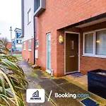 3 Bedroom House By Nyos Properties Short Lets & Serviced Accommodation Manchester With Parking