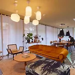 Japanese-Inspired Cozy 1-Bed In Manchester By Vista Stays