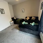 Manchester Urban Retreat - Nhs - Contractors - Relocating