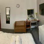 Stay Inn M30