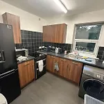 Charming1Bed In Serene Historic Area Close To Town