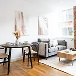 Boutique City Centre Apartment