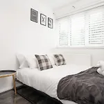 Haven Noir By Cefas - Pool Table - City & Man Utd