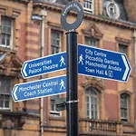 Stunning Flat Mins From Shops City Centre Pass The Keys