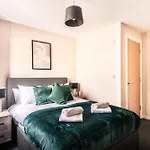 Lovely 2 Bedroom Manchester Apartment
