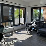 Lovely 2-Bed Apartment In Manchester