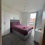Luxury 1Br Near Manchester Town