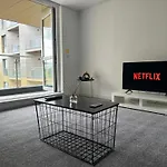 Stunning 2Bd With River View 5Min To City Centre