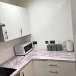 Cozie 1 Bedroom Apartment