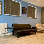 Apartment 6