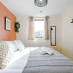 Modern 2Br Near Manchester City Centre - Free Parking Garage