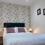 Apartment 4