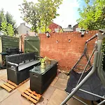 King Tv-Bed En-Suite Mediacity, Mufc, Salford