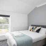 Modern Spacious 6Bd Haven 8 Min From City Centre