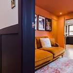Industrial Design 4 Bed House