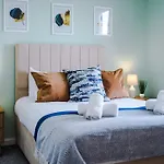 Luxury City Stay Coop Live & Etihad With Free Parking