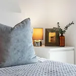 New! Media City 2Br Free Wifi