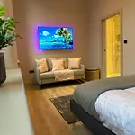 Stunning 2Br In Chinatown