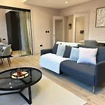 Stunning 2Br In Chinatown
