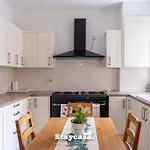 Pristine Residence With Driveway, Gym And, Cinema