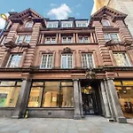Stunning 2-Bedroom Apartment In Manchester Centre