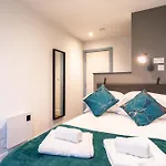 Fabulous 2 Bedroom Apartment In Manchester Centre
