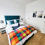 Spacious 2-Bed Near Etihad-Games Room-Free Parking