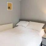 Host & Stay - Burton Road