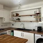 Cozy Manchester Hideaway With 2 Bedrooms