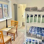 Lux 2 Bed 2 Bath Apartment Coop Arena, City Stadium, Sport City, Picadilly