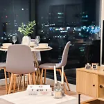 Modern Apartment In Central Manchester