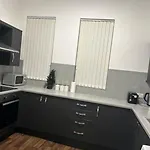 Failsworth Luxury Apartment 2