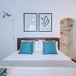 Modern 3-Bed House In Manchester, Ideal For Long Stays, Free Parking, City Centre - Sleeps Upto 8 People
