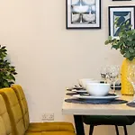 Canal Street Apartment