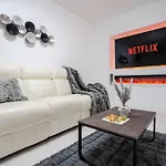 Luxury 5 Bed Room Near Etihad And Coop Live