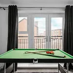 Luxury 5 Bed Room Near Etihad And Coop Live