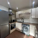 Cosy 2 Bedroom Apartment In Manchester