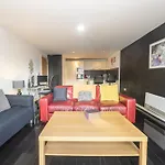 Stylish Manchester Stay With Balcony & City Views