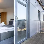 Manchester, Etihad Stadium View , Coop Live, Modern 2 Bed Apartment,