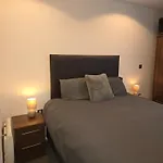 Lovely One Private Bedroom