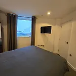 Lovely One Private Bedroom