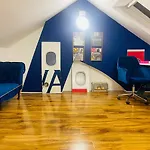 The 3-Bed Luxe Sanctuary - Free Parking & Office