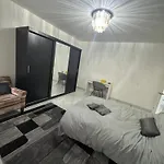 Elegant Estates Humble Abode Room 1