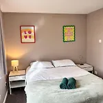 Stylish 2 Bed Manchester City Centre Apartment