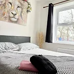 Stylish 2 Bed Manchester City Centre Apartment