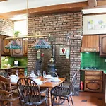The Emerald Room In A 6 Bedroom Shared Victorian House