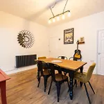 Winslow House- Close To Stadium & Free Parking