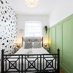 Winslow House- Close To Stadium & Free Parking