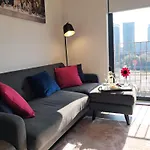 Private Balcony, Waterfront Apt, Theatres 15Min Walk 1Mile Media City, Old Trafford, City Centre